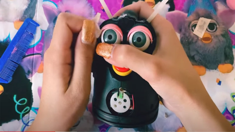 How to paint Furby eyes