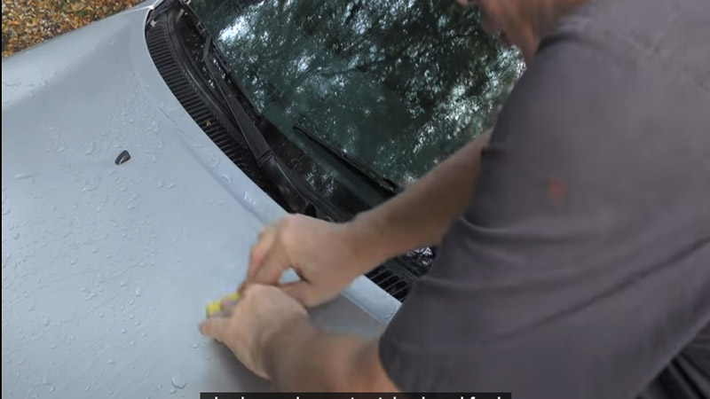 How to remove redwood stains from car paint